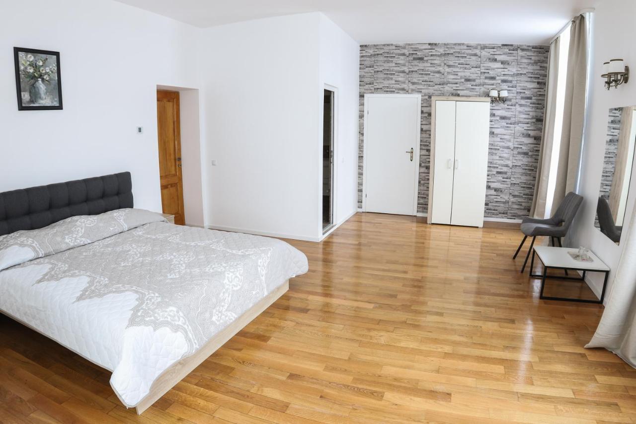 Floasiu Residence Guesthouse Сибиу Экстерьер фото